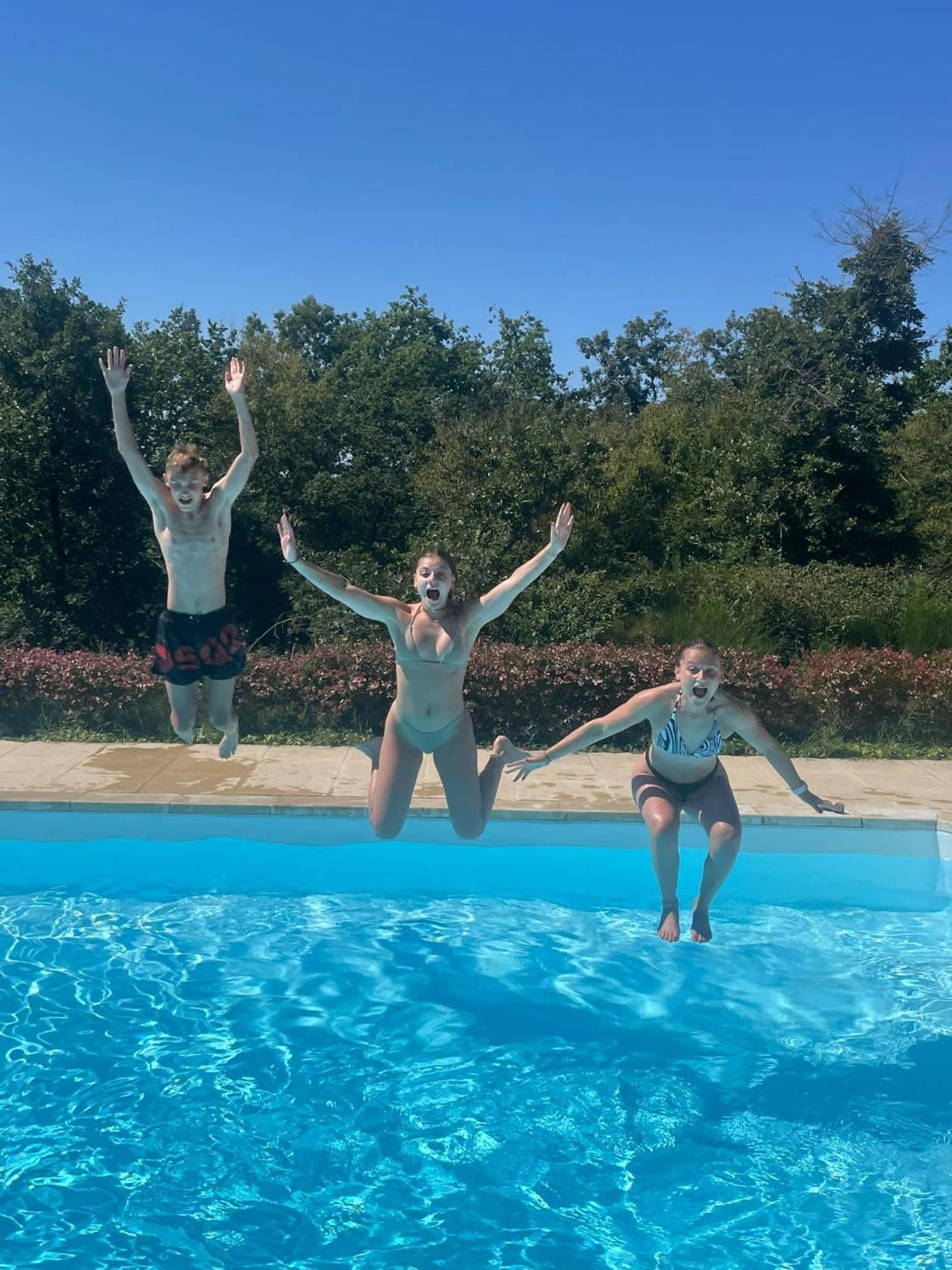 Appartamento Château Neuf Le Désert Le Pizou Esterno foto